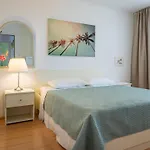 Ellity קריקווניצה